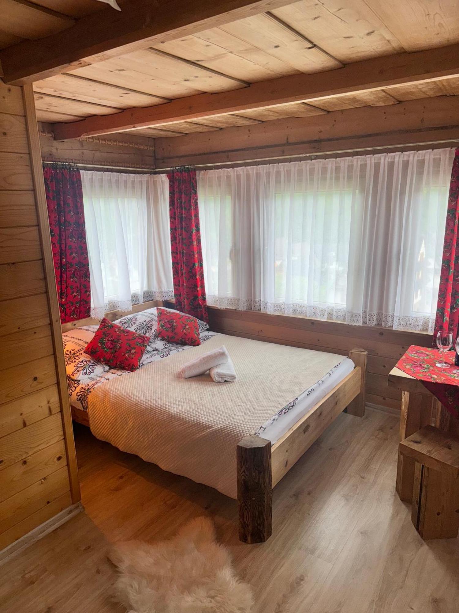 U Mlynorza Apartment Suche Luaran gambar